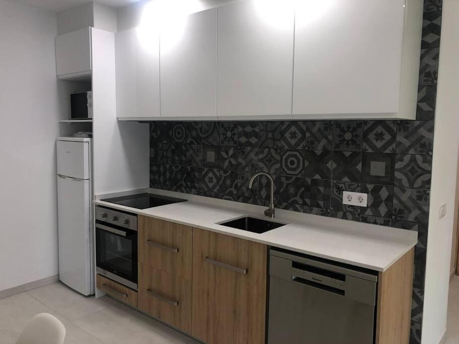 Acogedor Apartamento A 100 Mtr De La Playa, 1 Dormitorio Y Salon Con Sofa Cama Oropesa del Mar Exterior photo